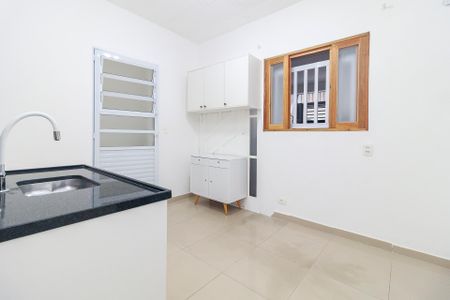 Cozinha de casa para alugar com 1 quarto, 25m² em Santo Amaro, São Paulo