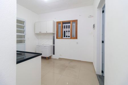 Cozinha de casa para alugar com 1 quarto, 25m² em Santo Amaro, São Paulo