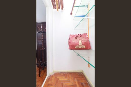 Closet de kitnet/studio para alugar com 1 quarto, 25m² em Itaim Bibi, São Paulo