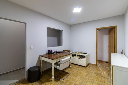 Casa para alugar com 5 quartos, 200m² em Vila Progredior, São Paulo