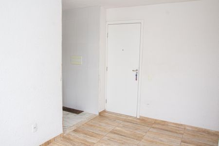 Sala de apartamento para alugar com 2 quartos, 50m² em Cosmos, Rio de Janeiro