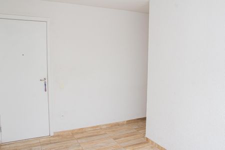 Sala de apartamento para alugar com 2 quartos, 50m² em Cosmos, Rio de Janeiro
