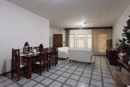 Sala de casa à venda com 3 quartos, 241m² em Vila Maranduba, Guarulhos