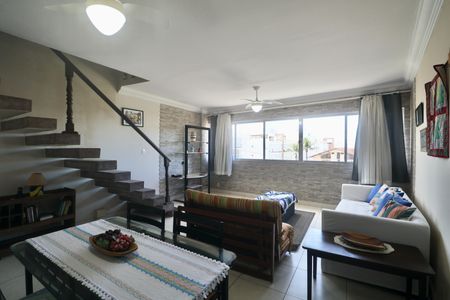 Sala de apartamento para alugar com 3 quartos, 120m² em Jardim Las Palmas, Guarujá