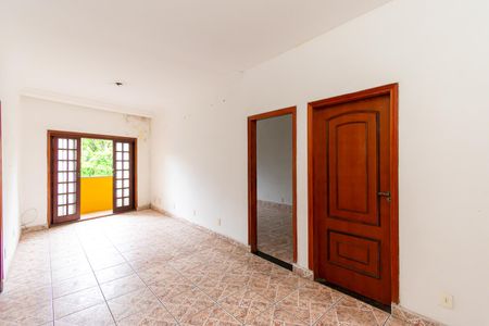 Sala de casa para alugar com 3 quartos, 220m² em Vila Ester, São Paulo