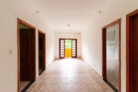 Sala de casa para alugar com 3 quartos, 220m² em Vila Ester, São Paulo