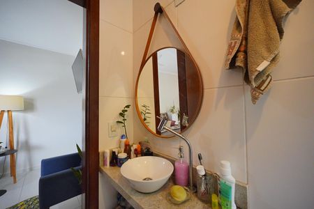 Banheiro de apartamento para alugar com 2 quartos, 70m² em Ingleses do Rio Vermelho, Florianópolis