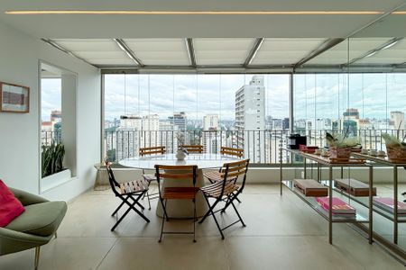 Apartamento à venda com 1 quarto, 82m² em Jardins, São Paulo