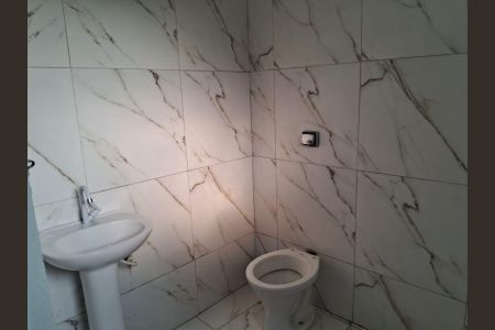 Casa para alugar com 2 quartos, 325m² em Jardim Cláudia, São Paulo