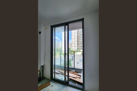 Varanda de kitnet/studio à venda com 1 quarto, 30m² em Santo Cristo, Rio de Janeiro