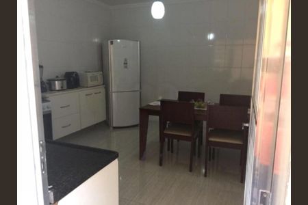 Casa à venda com 3 quartos, 130m² em Jardim Porteira Grande, São Paulo