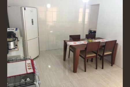 Casa à venda com 3 quartos, 130m² em Jardim Porteira Grande, São Paulo