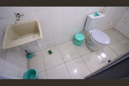 Banheiro de casa para alugar com 1 quarto, 33m² em Cidade Continental, São Paulo