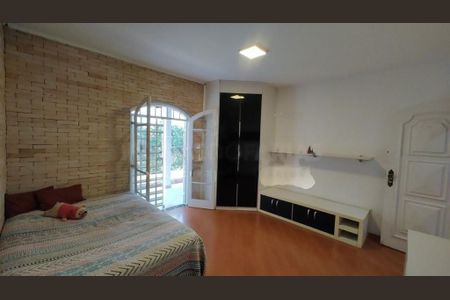 Casa à venda com 3 quartos, 206m² em Interlagos, São Paulo