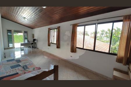 Casa à venda com 3 quartos, 206m² em Interlagos, São Paulo