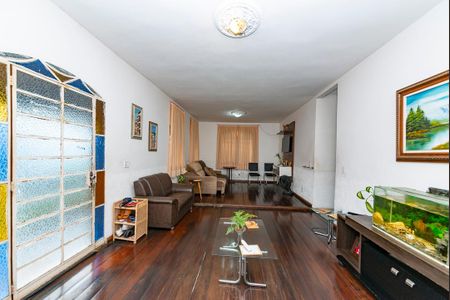 Casa à venda com 3 quartos, 360m² em Alto Caiçaras, Belo Horizonte
