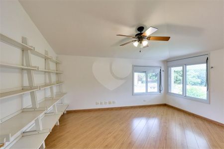 Casa à venda com 4 quartos, 400m² em Jardim Cordeiro, São Paulo