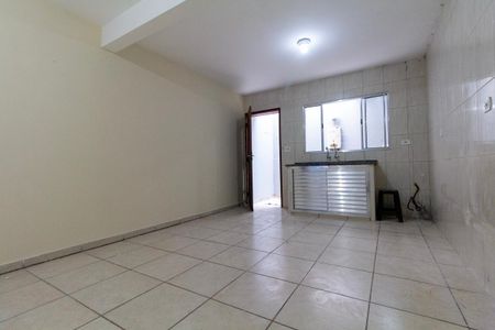 Sala e Cozinha de casa de condomínio à venda com 2 quartos, 60m² em Vila Ré, São Paulo