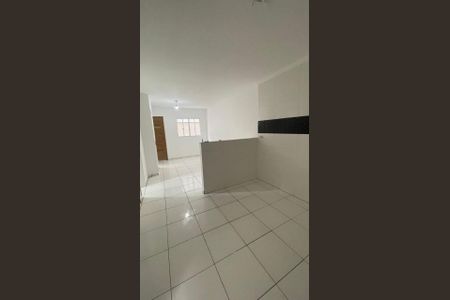 Sala de casa para alugar com 2 quartos, 101m² em Burgo Paulista, São Paulo
