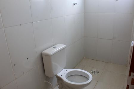 Banheiro de casa de condomínio para alugar com 3 quartos, 77m² em Jardim Nova Coimbra, Cotia