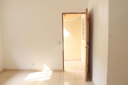 Casa de Condomínio para alugar com 3 quartos, 77m² em Jardim Nova Coimbra, Cotia
