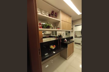 Apartamento para alugar com 3 quartos, 110m² em Centro, Uberlândia