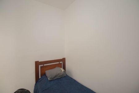 Quarto 1 de casa de condomínio para alugar com 1 quarto, 30m² em Coelho, São Gonçalo