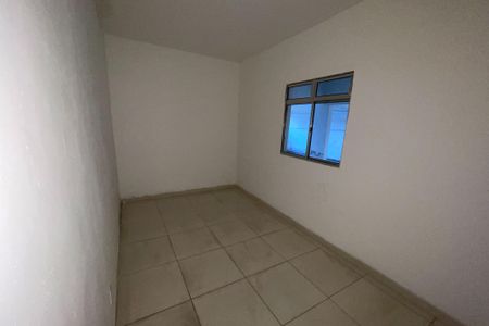 Quarto de casa para alugar com 1 quarto, 45m² em Engenho do Porto, Duque de Caxias