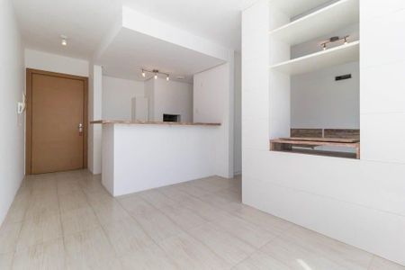 Sala de apartamento para alugar com 1 quarto, 38m² em Três Figueiras, Porto Alegre