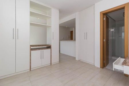 Quarto de apartamento para alugar com 1 quarto, 38m² em Três Figueiras, Porto Alegre