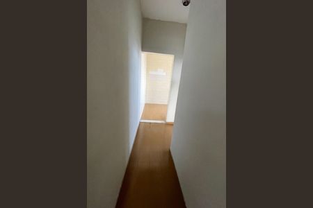 Corredor de casa para alugar com 1 quarto, 120m² em Engenho do Porto, Duque de Caxias