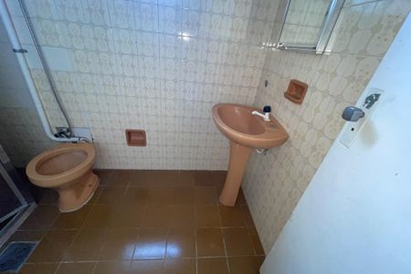 Banheiro de casa para alugar com 1 quarto, 55m² em Engenho do Porto, Duque de Caxias