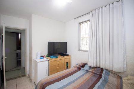 Quarto 1 de apartamento à venda com 2 quartos, 49m² em Kennedy, Contagem