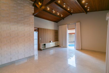 Sala de casa à venda com 3 quartos, 360m² em Serrano, Belo Horizonte