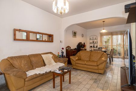 Sala de casa à venda com 3 quartos, 232m² em Morro dos Ingleses, São Paulo