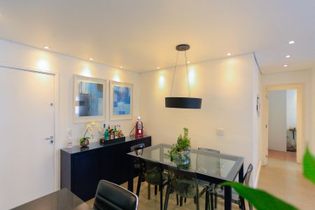 Apartamento à venda com 2 quartos, 57m² em Jardim Esmeralda, São Paulo