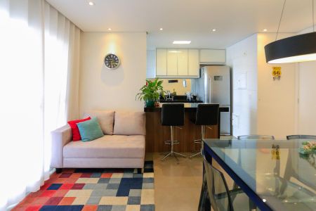 Apartamento à venda com 2 quartos, 57m² em Jardim Esmeralda, São Paulo