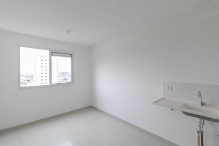 Sala/Cozinha/Área de Serviço de apartamento para alugar com 2 quartos, 34m² em Guaianases, São Paulo