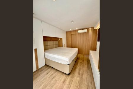 Quarto de apartamento para alugar com 4 quartos, 253m² em Chácara Agrindus, Taboão da Serra