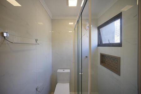 Banheiro de apartamento para alugar com 1 quarto, 60m² em Centro, Florianópolis