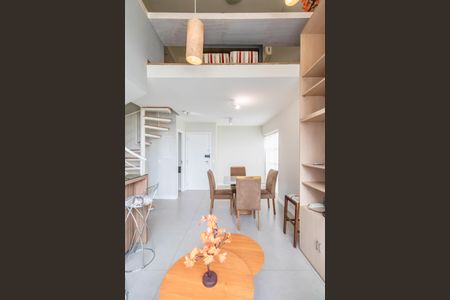 Apartamento para alugar com 1 quarto, 62m² em A Industrial, Barueri