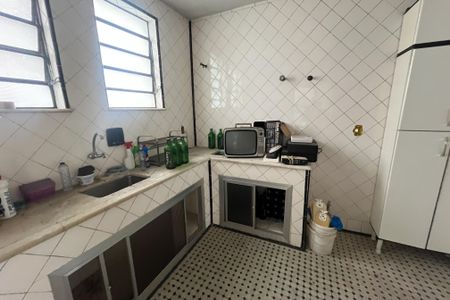 Cozinha de casa para alugar com 5 quartos, 700m² em Jardim Guanabara, Rio de Janeiro
