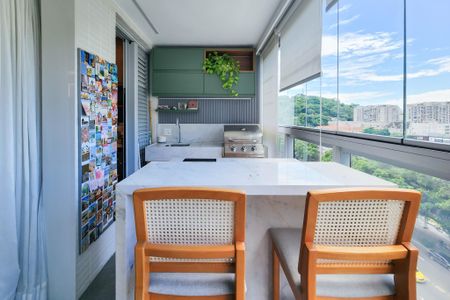 Varanda de apartamento à venda com 3 quartos, 106m² em Botafogo, Rio de Janeiro