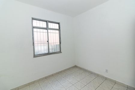 Quarto 2 de casa de condomínio para alugar com 2 quartos, 74m² em Realengo, Rio de Janeiro