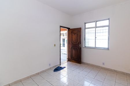 Sala de casa de condomínio para alugar com 2 quartos, 74m² em Realengo, Rio de Janeiro