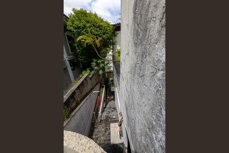 Corredor de casa de condomínio para alugar com 4 quartos, 330m² em Alphaville Residencial Um, Barueri
