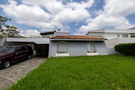 Fachada de casa de condomínio para alugar com 4 quartos, 330m² em Alphaville Residencial Um, Barueri