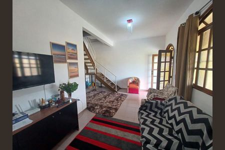 Sala de casa para alugar com 3 quartos, 480m² em Itaipuaçu, Maricá