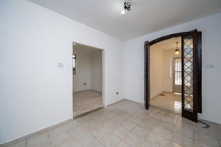 Sala 1 de casa para alugar com 4 quartos, 160m² em Vila Fachini, São Paulo