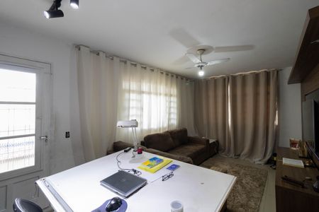 Sala de casa para alugar com 1 quarto, 62m² em Vila Libanesa, São Paulo